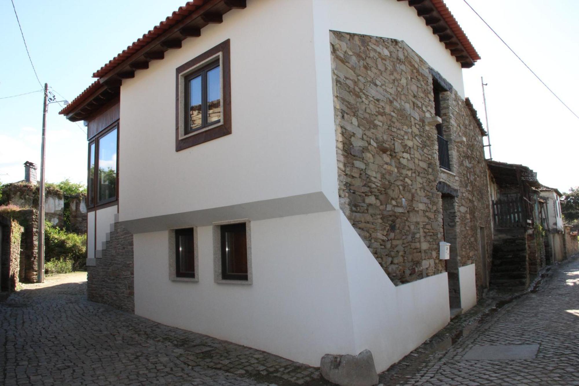 Villa Casa Do Ferrador Mirandela Exterior foto